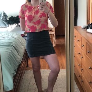 Forever 21 contemporary blouse/crop top🌺